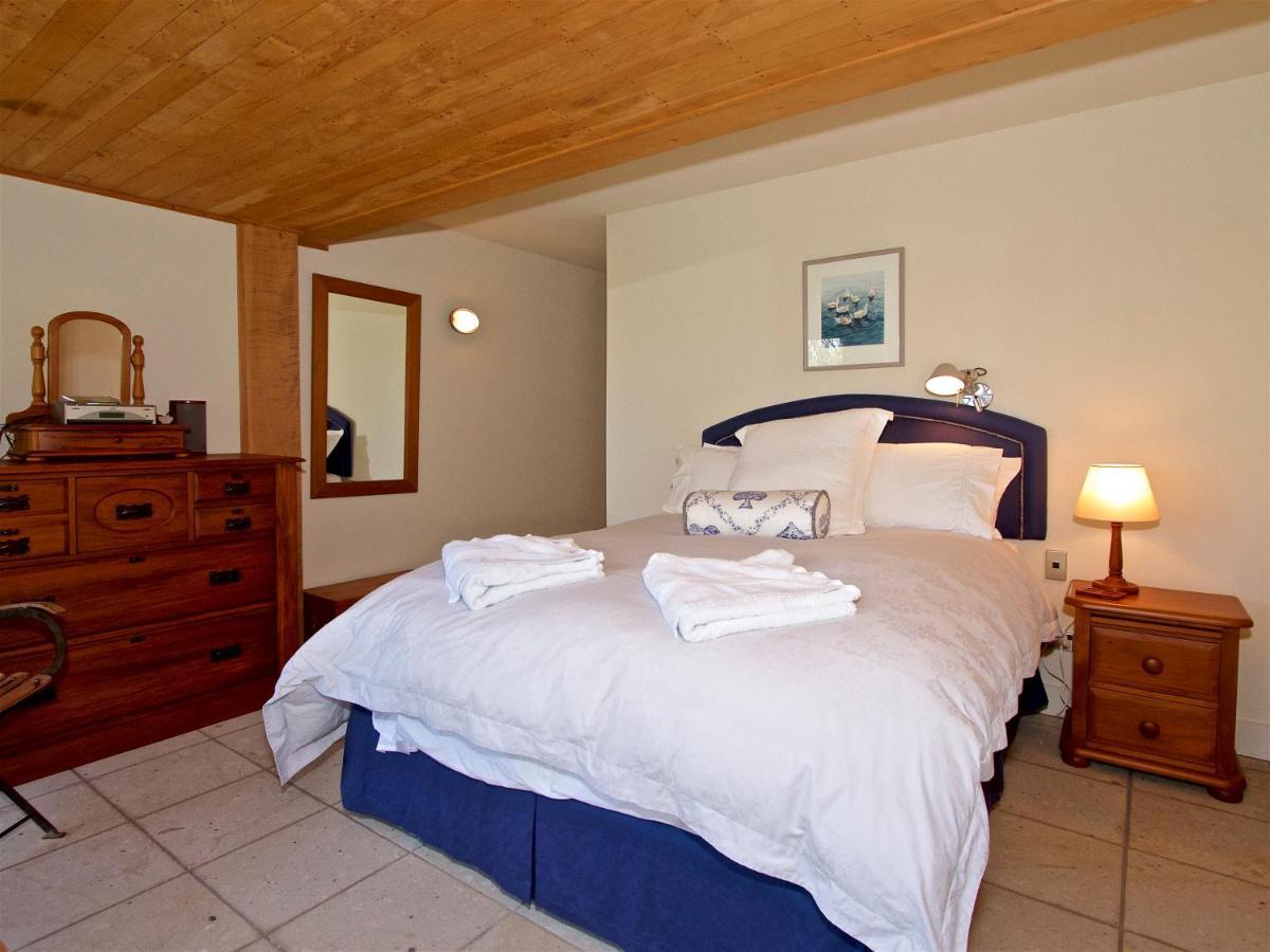 Kauawhi - Acacia Bay *